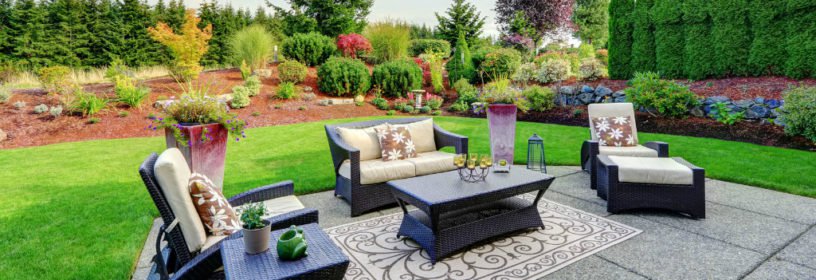 Outdoor patio with wicker furniture