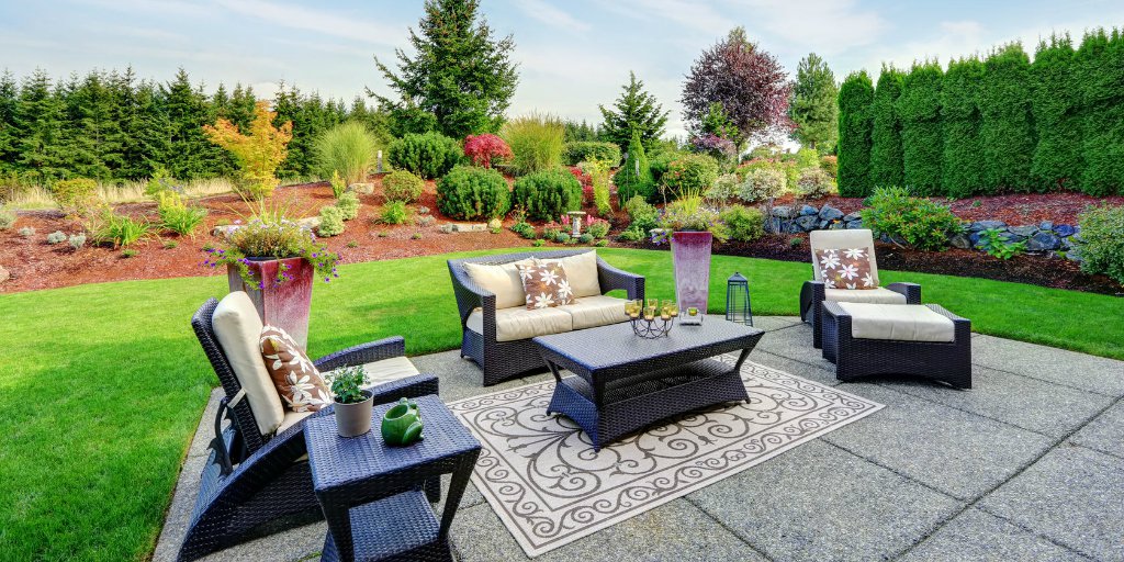 Outdoor patio with wicker furniture