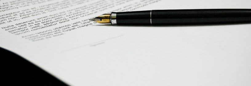 Disclosure with fountain pen