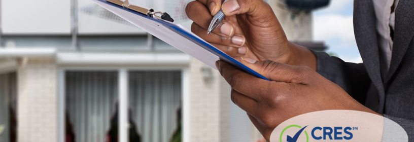 appraiser with clipboard